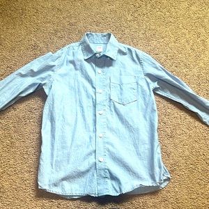 Size Medium (8) Gap button down